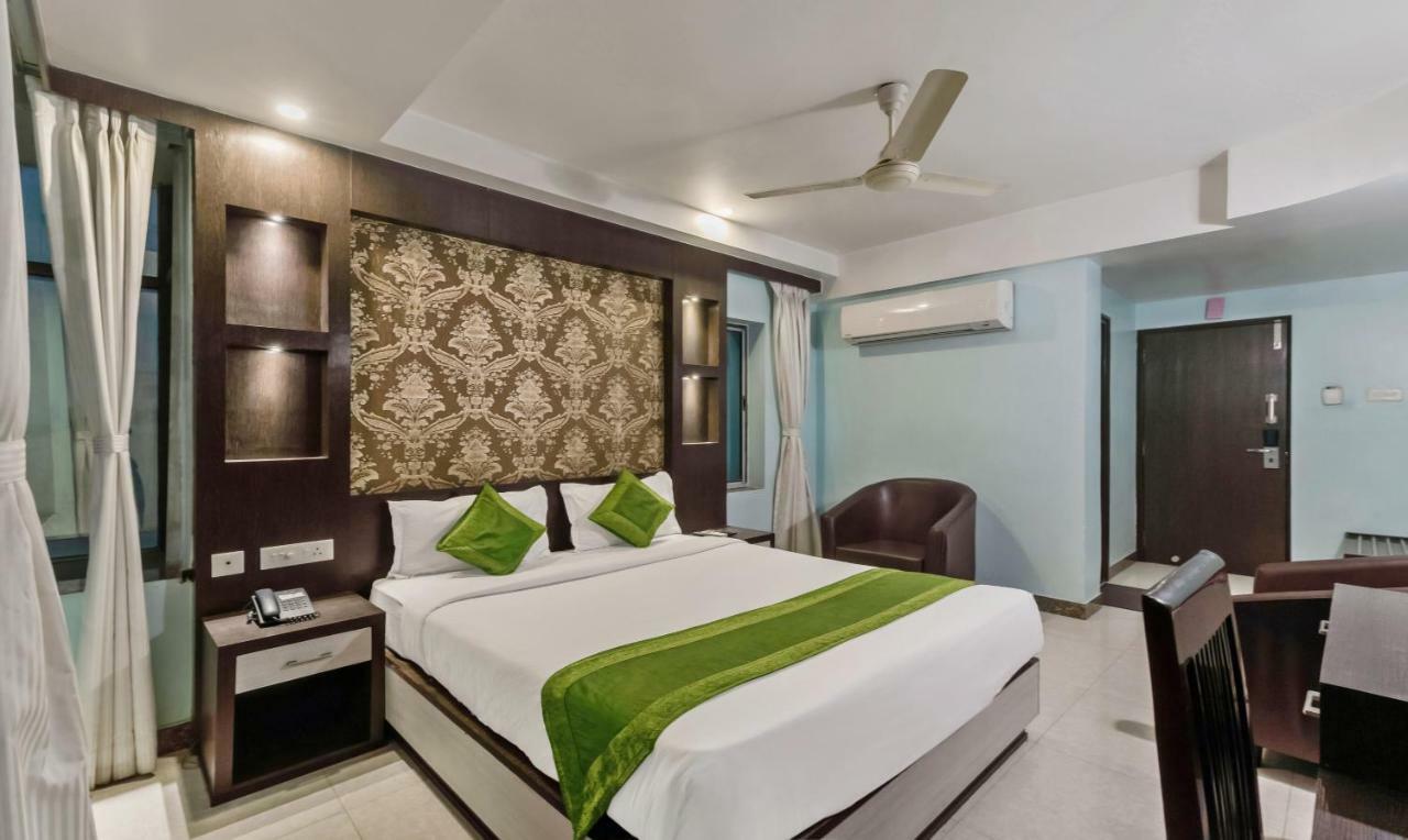 Oyo 3811 Geetanjali Regency Hotel Kolkata Exterior photo